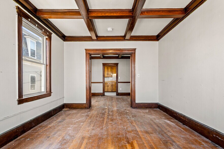 More Photos Of 136-138 Winter St, Haverhill Storefront Retail Residential For Sale