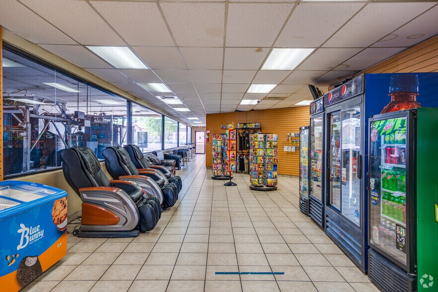 More Photos Of 5690 W Peoria Ave, Glendale Carwash For Sale