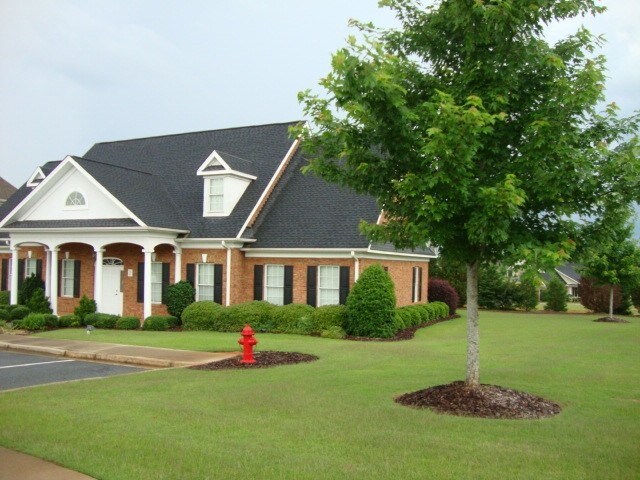 More Photos Of 2 Leas Courtyard Dr, Seneca Medical For Sale