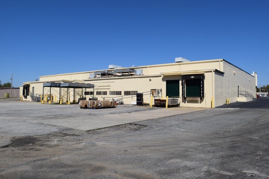 More Photos Of 613 Central Dr, Dublin Unknown For Lease