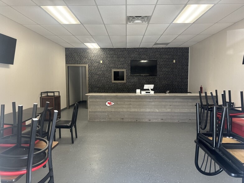 More Photos Of 5166 E FM 1187, Burleson Storefront Retail Office For Lease