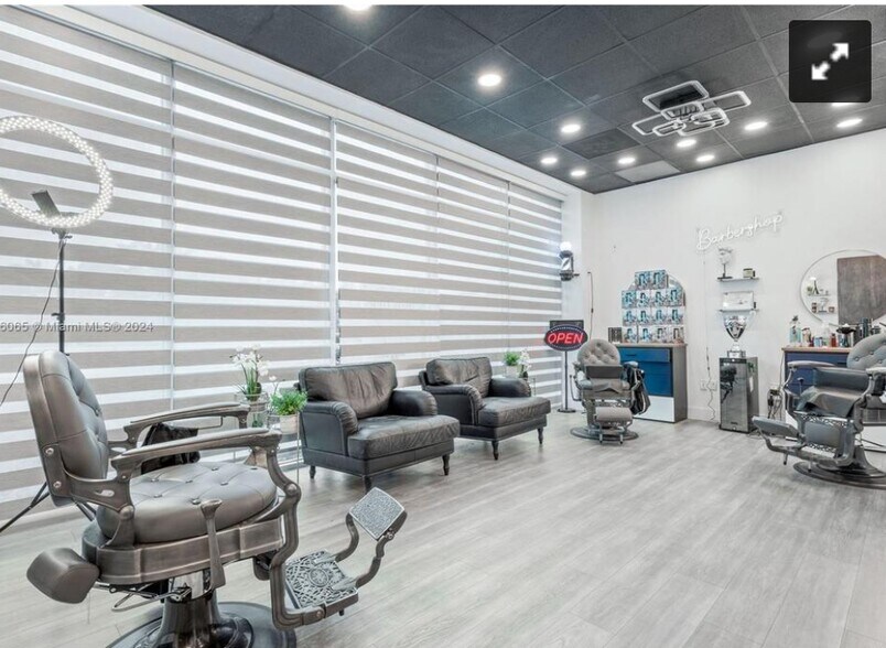 More Photos Of 2300 W 84th St, Hialeah Office For Sale