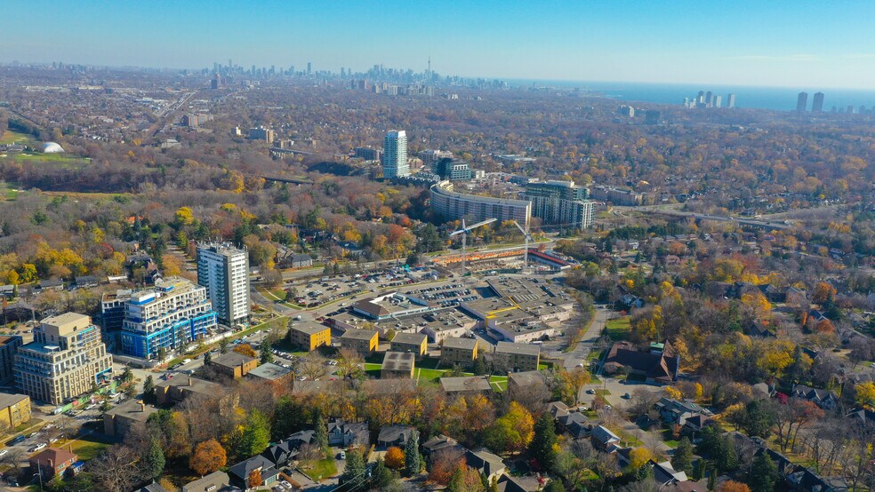 More Photos Of 270 The Kingsway, Toronto General Retail For Lease