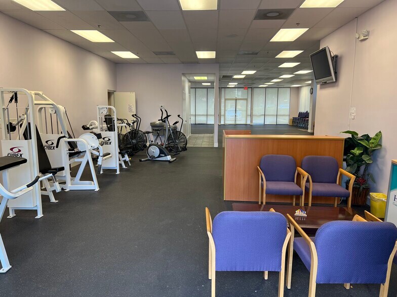 More Photos Of 3109 45th St, West Palm Beach Medical For Lease