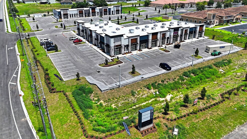 More Photos Of 2200 Forest Lake Dr, Davenport General Retail For Lease