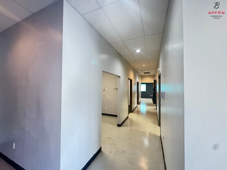 More Photos Of 4811 Quarry Run, San Antonio Light Distribution For Lease