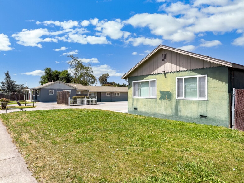 More Photos Of 1637 Kidder Ave, Fairfield Multifamily For Sale