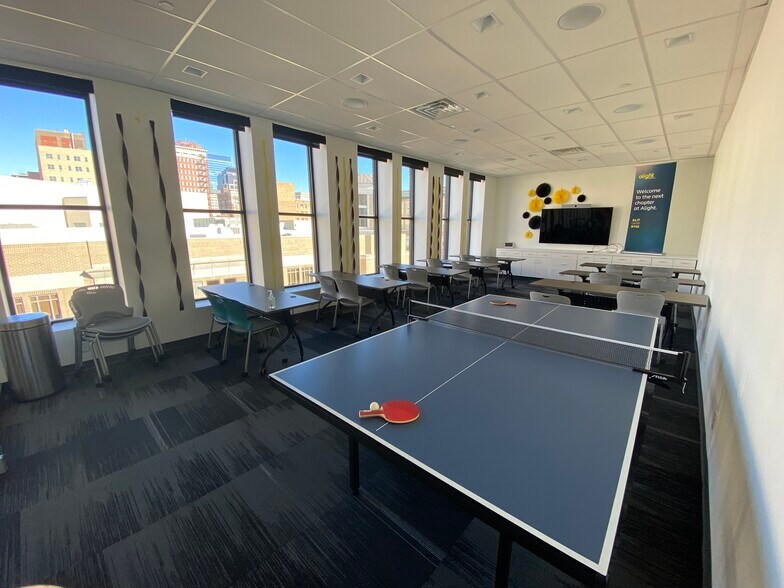 More Photos Of 200 S Meridian St, Indianapolis Office For Lease