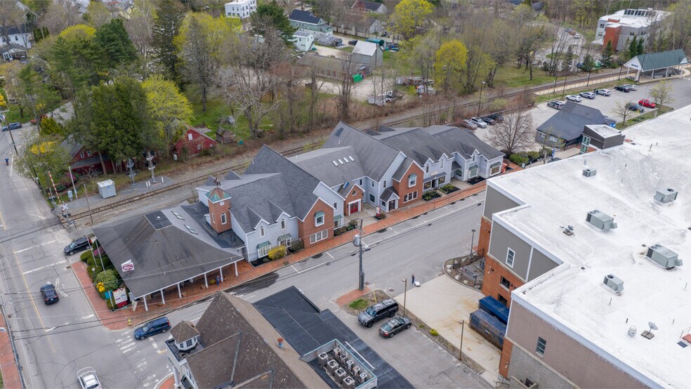 More Photos Of 5 Depot St, Freeport Storefront Retail Office For Sale