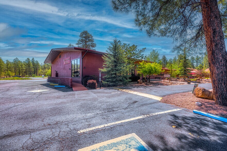 More Photos Of 5829 Buck Springs Rd, Pinetop Hotel For Sale