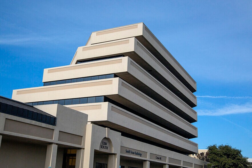 More Photos Of 5282 Medical Dr, San Antonio Medical For Lease