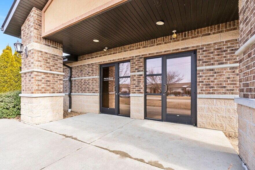 More Photos Of 4136 South Scenic, Springfield Office For Lease