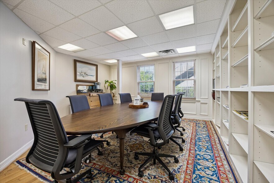 More Photos Of 4305 Yoakum Blvd, Houston Office For Sale