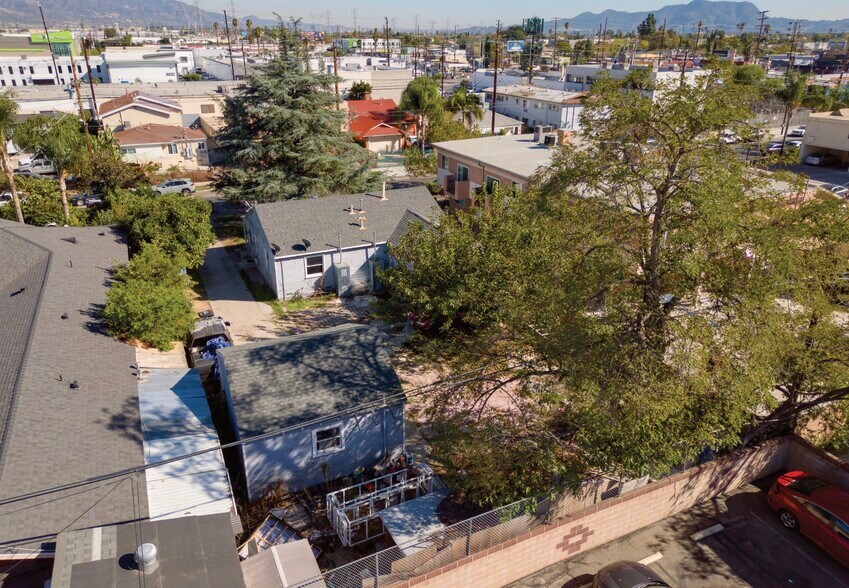 More Photos Of 6833 Simpson Ave, North Hollywood Land For Sale