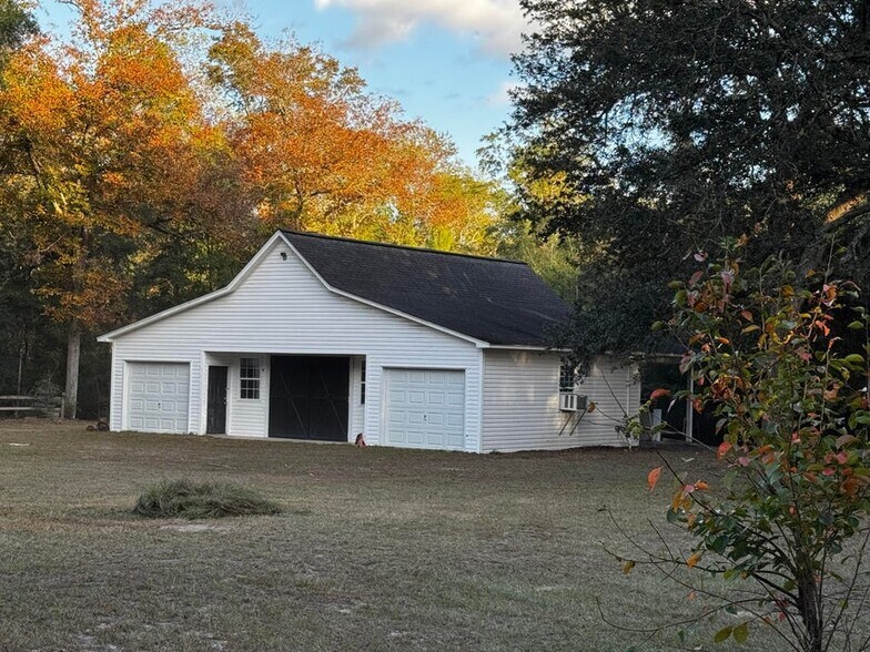 More Photos Of 143 Fisk Rd, Dorchester Specialty For Sale