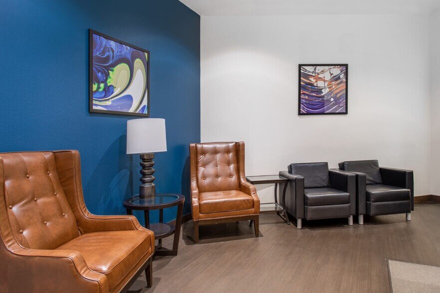 More Photos Of 1980 Festival Plaza Dr, Las Vegas Office For Lease