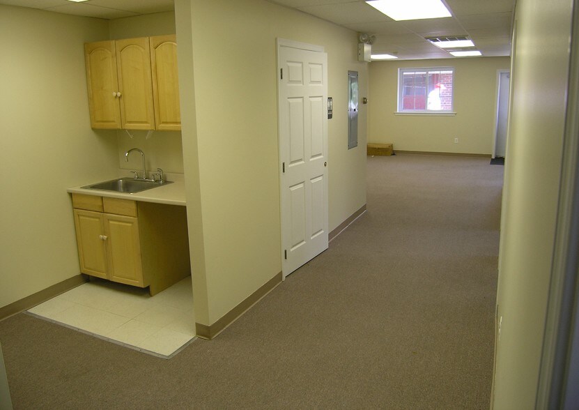 More Photos Of 33 Union St, Doylestown Office For Lease