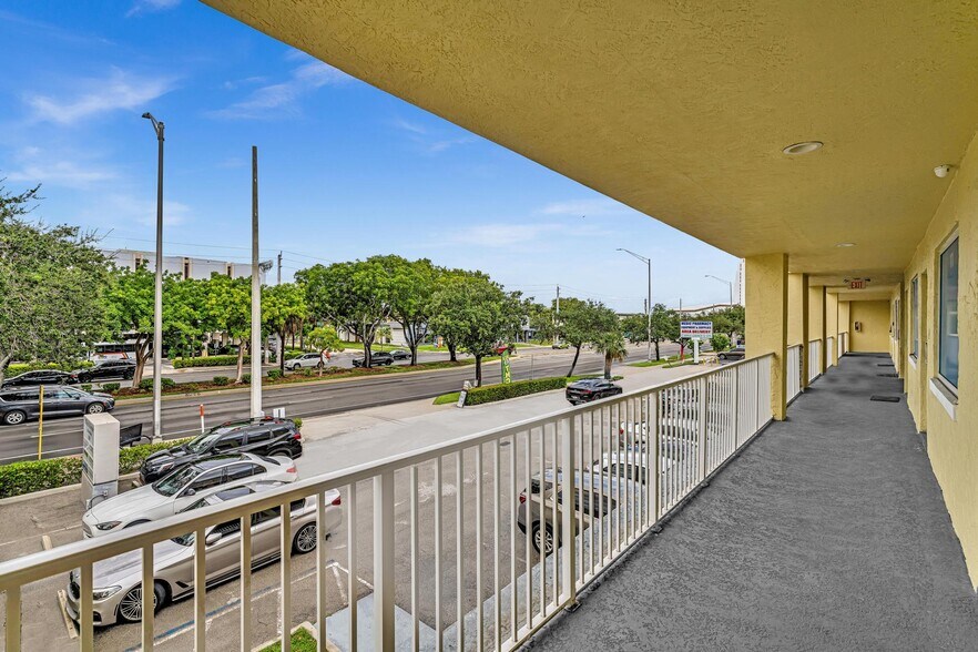 More Photos Of 5130 N Federal Hwy, Fort Lauderdale Storefront Retail Office For Sale