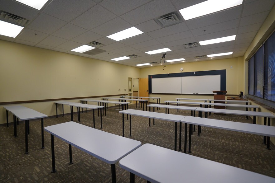 More Photos Of 1905 S Haggerty Rd, Canton Office For Lease