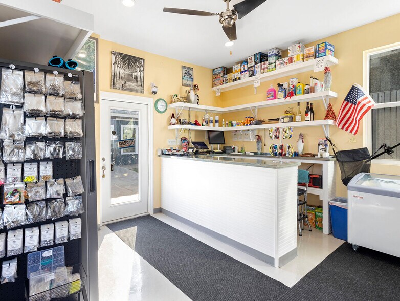 More Photos Of 275 Timber Island Rd, Carrabelle Restaurant For Sale