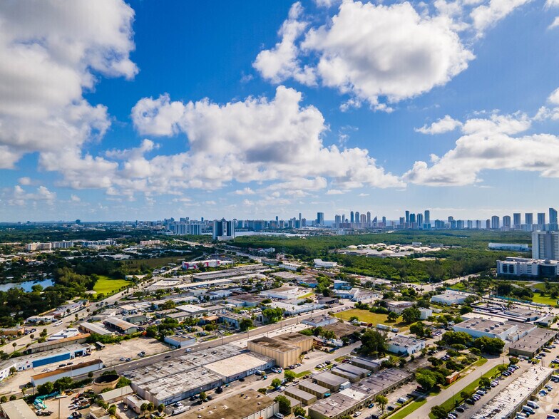 More Photos Of 1935 NE 150th St, Miami Warehouse For Sale