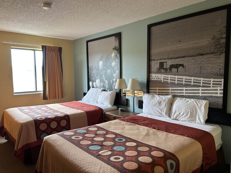 More Photos Of 299 Adena Dr, Newcomerstown Hotel For Sale