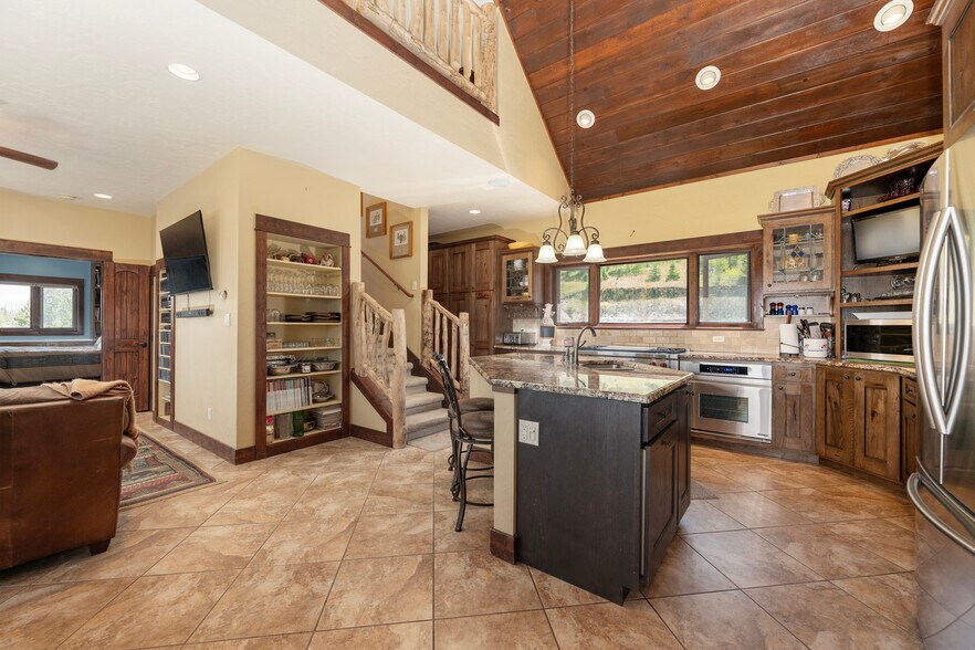 More Photos Of 3180 GCR 56, Granby Hotel For Sale