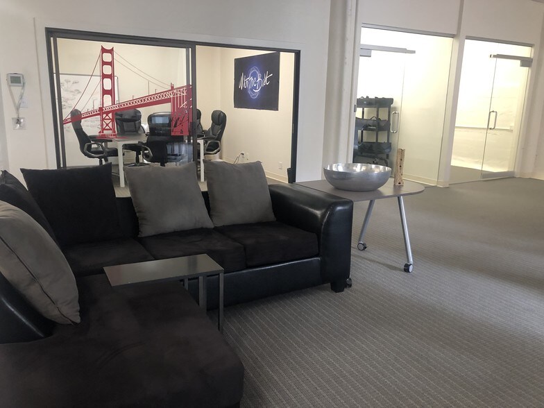 More Photos Of 950 Battery St, San Francisco Office For Lease