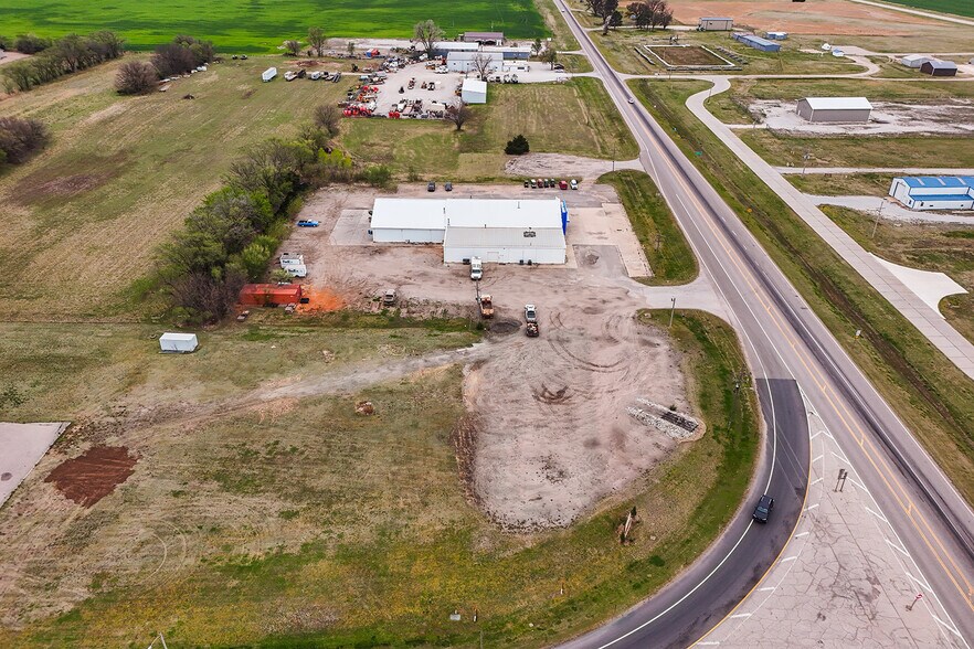 More Photos Of 890 N State Road 14, Harper Auto Dealership For Sale