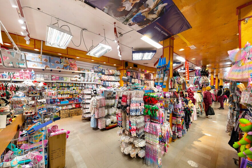 More Photos Of 68 S 4th Ave, Mount Vernon Storefront For Sale