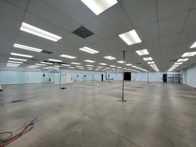 More Photos Of 2617 Executive Point Dr, Monroe Light Manufacturing For Sale