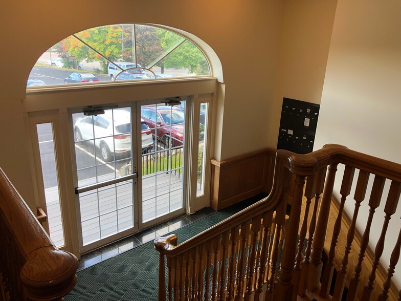 More Photos Of 960 Turnpike St, Canton Office For Lease