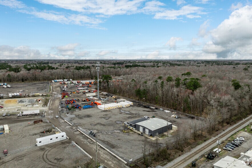 More Photos Of 4713 W Military Hwy, Chesapeake Truck Terminal For Lease