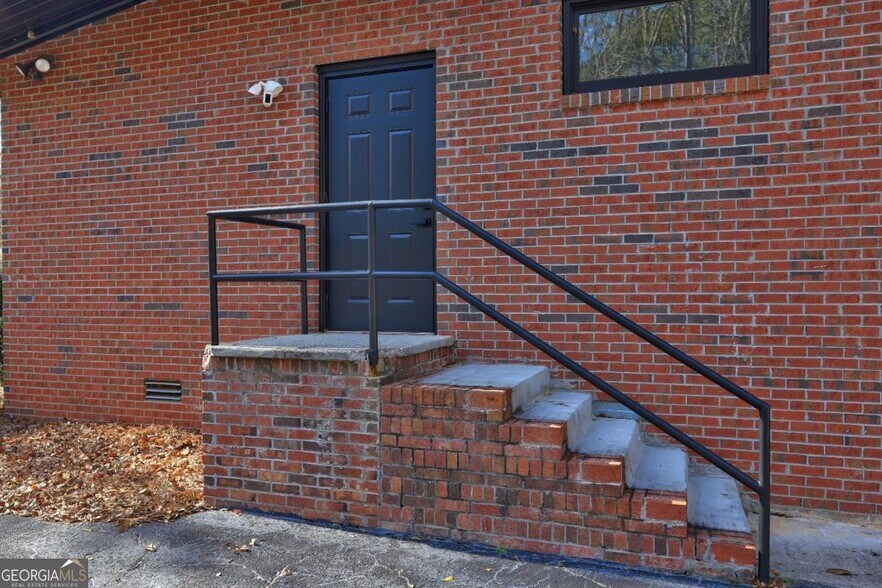 More Photos Of 333 Alcovy St, Monroe Office For Sale