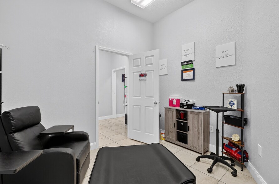 More Photos Of 119 Main St, Auburndale Storefront Retail Office For Sale