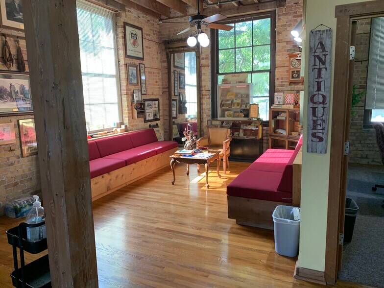 More Photos Of 2802 N Howard Ave, Tampa Loft Creative Space For Lease