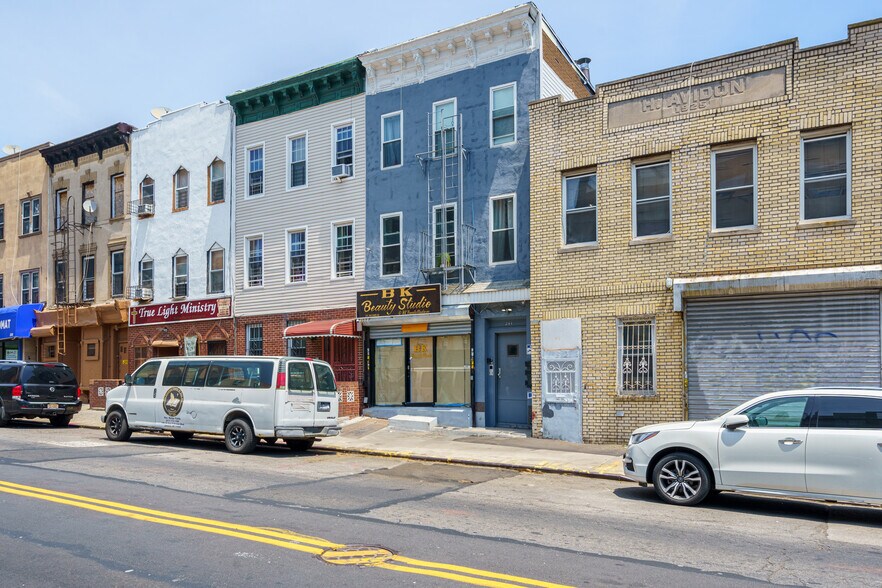 More Photos Of 241 Rockaway Ave, Brooklyn Storefront Retail Office For Lease