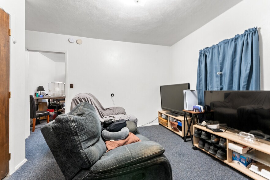 More Photos Of 175 Chapin St, Binghamton Apartments For Sale