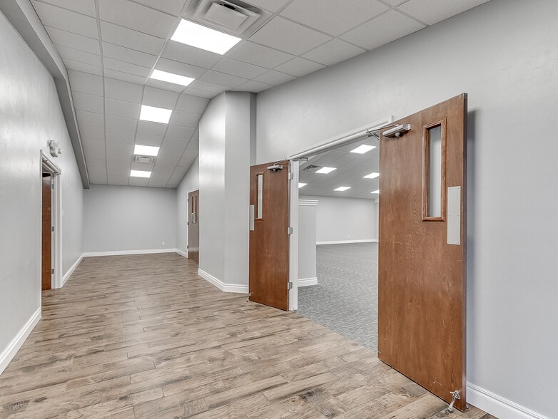 More Photos Of 4001 N Kickapoo Ave, Shawnee Religious Facility For Sale