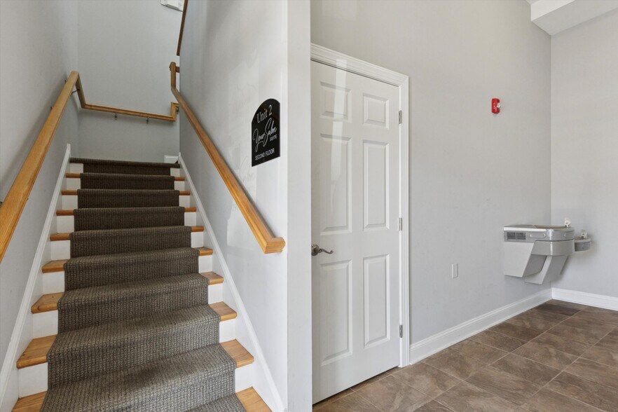 More Photos Of 1105 Bethlehem Pike, Sellersville Medical For Sale