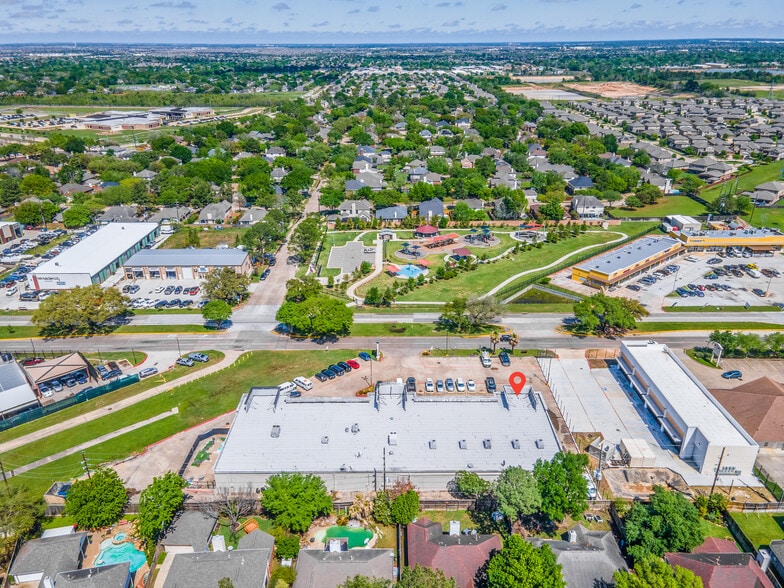 More Photos Of 19125 W Little York Rd, Katy Storefront For Sale