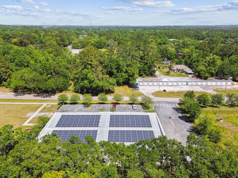 More Photos Of 924 Hale Ave, Brooksville Office For Sale