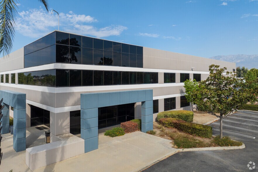 More Photos Of 1260 S Dupont Ave, Ontario Warehouse For Sale