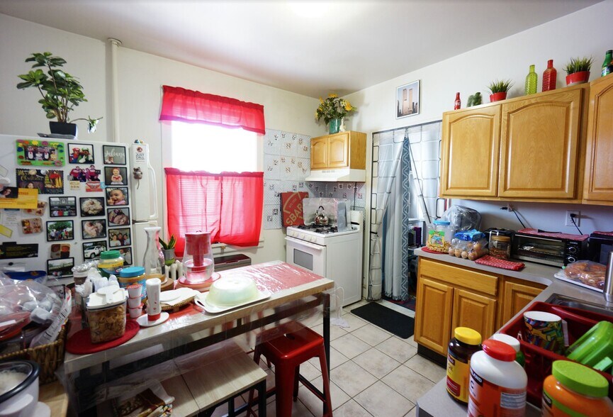 More Photos Of 53 Chase Ave, Yonkers Apartments For Sale