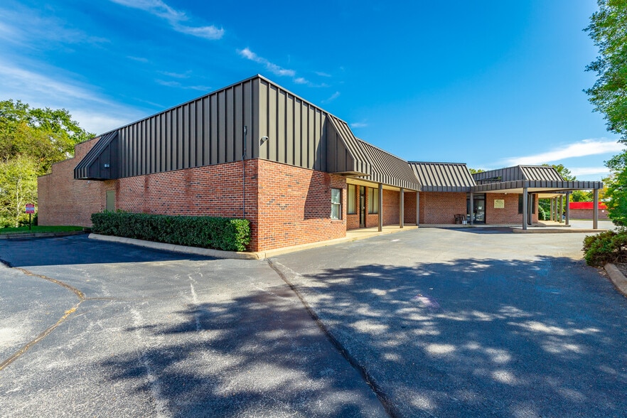 More Photos Of 932 Spring Creek Rd, Chattanooga Office For Sale