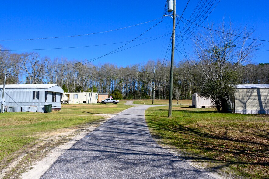 More Photos Of 100 Lunsford Cir, Opp Manufactured Housing Mobile Home Park For Sale