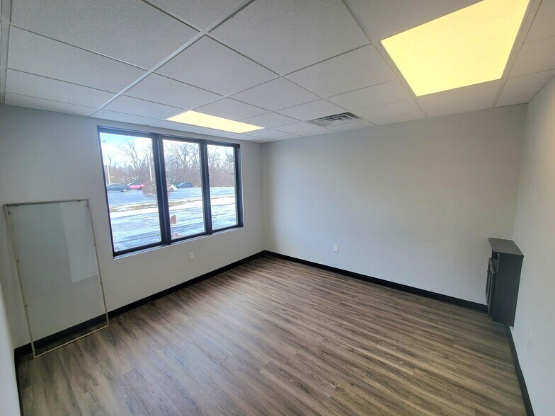 More Photos Of 7725 Broadway, Merrillville Medical For Lease