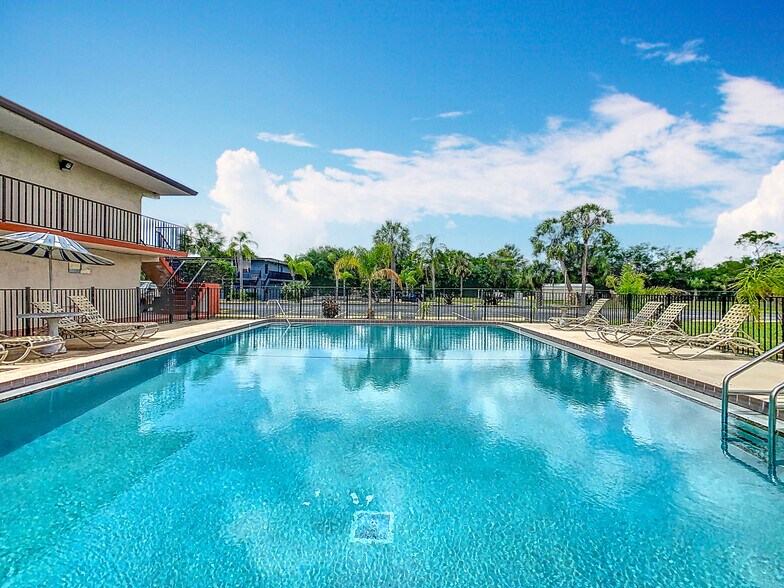 More Photos Of 4121 W Vine St, Kissimmee Hospitality For Sale