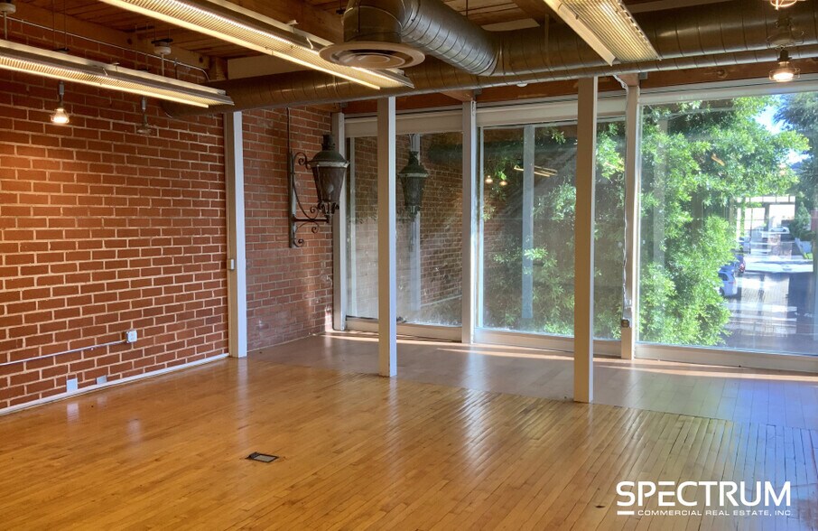 More Photos Of 15422 Ventura Blvd, Sherman Oaks Loft Creative Space For Lease
