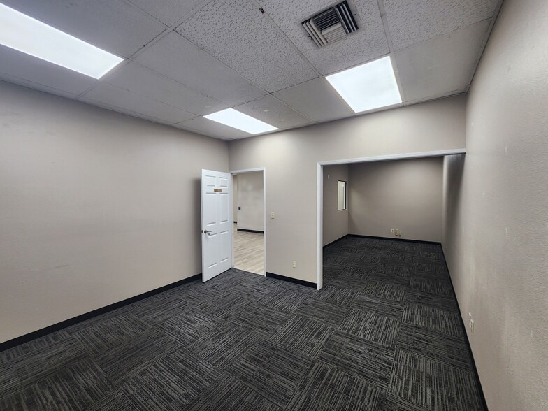 More Photos Of 5200-5252 Sunrise Blvd, Fair Oaks Unknown For Lease